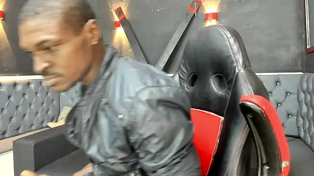 Snapshot of Terrance_z chatting on 10-16-25, 07:55 Terrance z online show from 10-16-25, 07:55