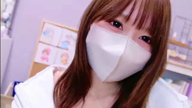 Snapshot of Yui-Ch chatting on 01-16-25, 03:24 Yui-Ch online show from 01-16-25, 03:24