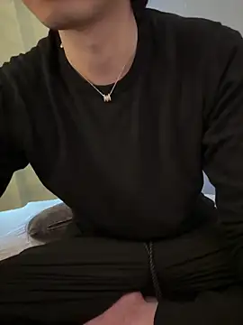 Snapshot of -mirai- chatting on 03-08-25, 06:32 -mirai- online show from 03-08-25, 06:32