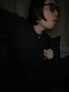 Snapshot of -mirai- chatting on 03-16-25, 01:06 -mirai- online show from 03-16-25, 01:06