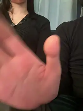 Snapshot of -mirai- chatting on 03-18-25, 09:34 -mirai- online show from 03-18-25, 09:34