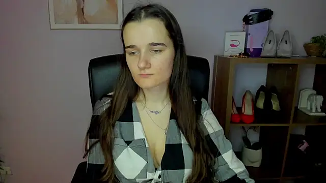 KateDelight online show from 12-20-25, 07:44