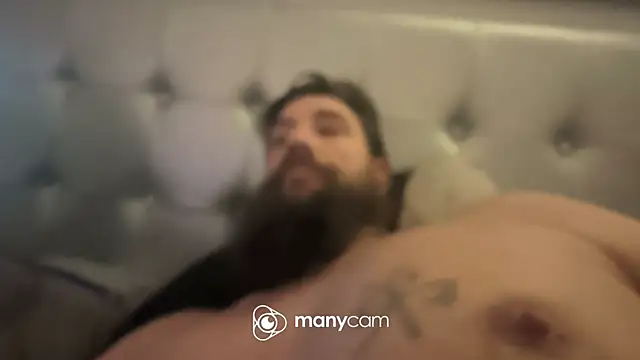 Armyexhibitionistvet online show from 11-13-25, 01:31