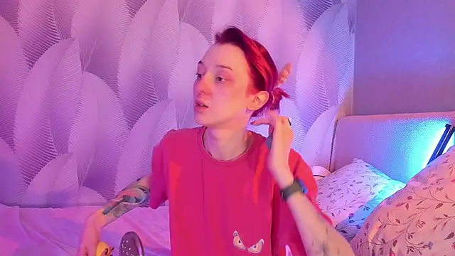 Snapshot of CrystalRey chatting on 03-18-25, 05:02 CrystalRey online show from 03-18-25, 05:02