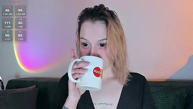 Snapshot of CrystalRey chatting on 03-16-26, 07:56 CrystalRey online show from 03-16-26, 07:56