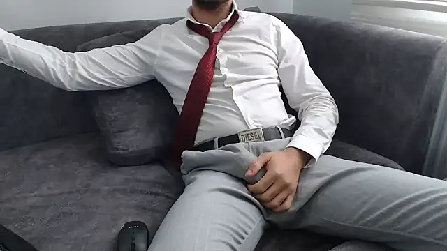 Naughtb0y online show from 11-14-25, 09:24