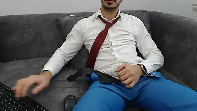 Naughtb0y online show from 12-16-25, 11:36