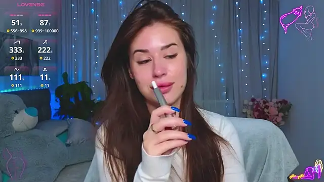 Snapshot of Milkissss chatting on 10-11-25, 10:55 Milkissss online show from 10-11-25, 10:55