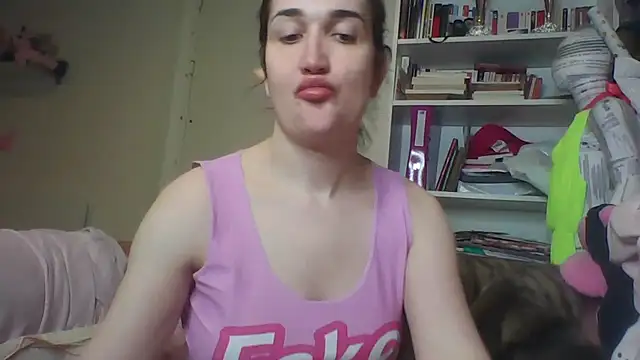 Icy  Diamond online show from 11-21-25, 04:39