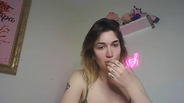 Icy  Diamond online show from 09-24-25, 08:04