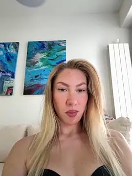 LuisaBecker online show from 03-07-26, 02:00