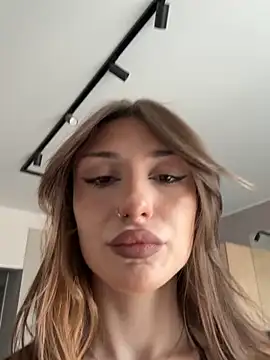 mollyyank online show from 04-03-26, 12:44