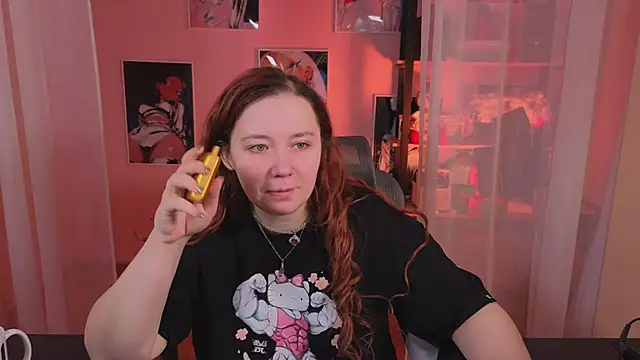 Snapshot of carolina_elf chatting on 11-29-25, 12:16 carolina elf online show from 11-29-25, 12:16