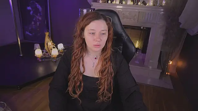 Snapshot of carolina_elf chatting on 11-25-25, 02:06 carolina elf online show from 11-25-25, 02:06