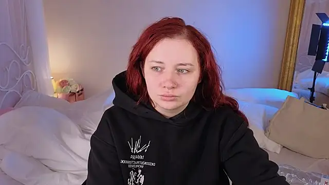 Snapshot of carolina_elf chatting on 09-11-25, 06:02 carolina elf online show from 09-11-25, 06:02