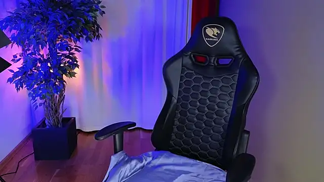 Snapshot of carolina_elf chatting on 10-11-25, 06:36 carolina elf online show from 10-11-25, 06:36