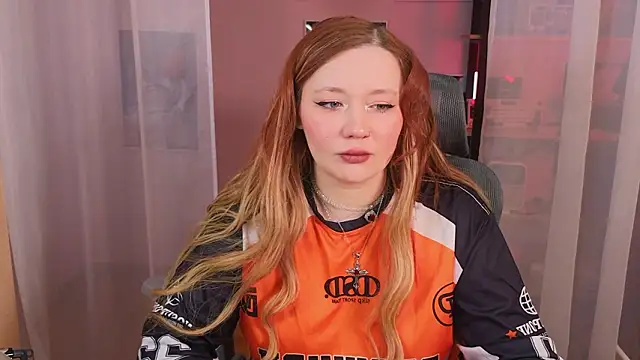 carolina elf online show from 02-17-26, 05:16