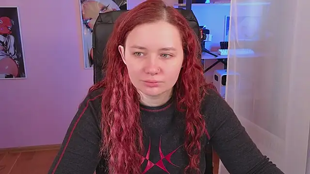 Snapshot of carolina_elf chatting on 10-08-25, 06:26 carolina elf online show from 10-08-25, 06:26