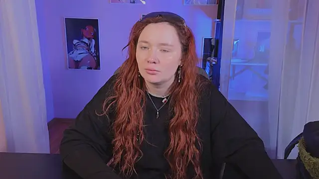 Snapshot of carolina_elf chatting on 11-15-25, 12:20 carolina elf online show from 11-15-25, 12:20