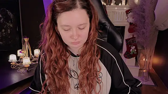 Snapshot of carolina_elf chatting on 12-03-25, 09:42 carolina elf online show from 12-03-25, 09:42