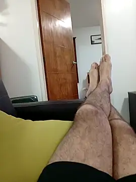 Snapshot of ale5858 chatting on 10-22-25, 11:14 ale5858 online show from 10-22-25, 11:14