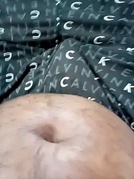 Snapshot of slchiku chatting on 11-15-25, 02:26 slchiku online show from 11-15-25, 02:26