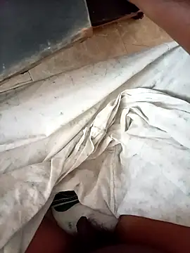 Snapshot of slchiku chatting on 11-12-25, 02:26 slchiku online show from 11-12-25, 02:26