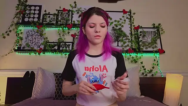 Snapshot of Katya_Zaitseva chatting on 02-18-25, 08:25 Katya Zaitseva online show from 02-18-25, 08:25