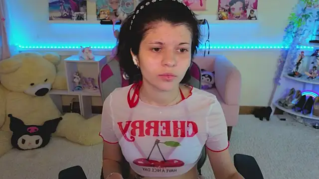 Snapshot of Katya_Zaitseva chatting on 06-24-26, 06:17 Katya Zaitseva online show from 06-24-26, 06:17