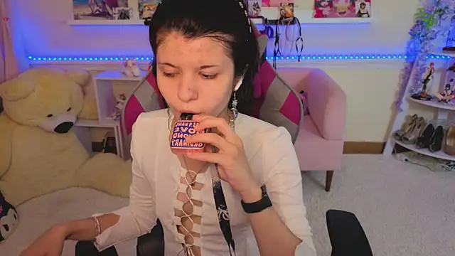 Snapshot of Katya_Zaitseva chatting on 07-10-26, 06:41 Katya Zaitseva online show from 07-10-26, 06:41