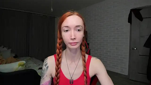 Roxy Silver online show from 12-16-25, 06:45