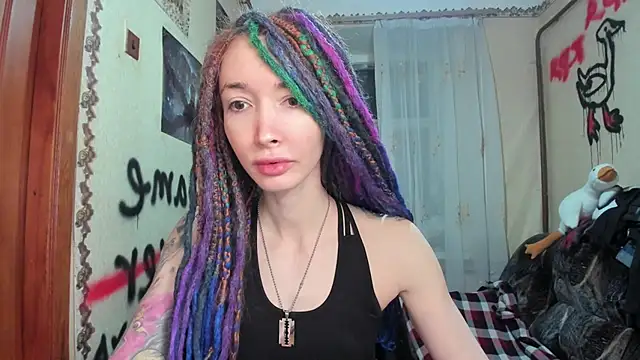 Snapshot of Roxy_Silver chatting on 02-07-25, 07:06 Roxy Silver online show from 02-07-25, 07:06
