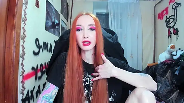 Snapshot of Roxy_Silver chatting on 03-22-25, 08:15 Roxy Silver online show from 03-22-25, 08:15