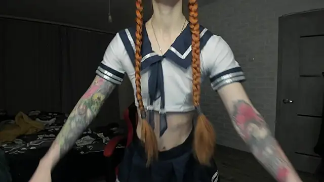 Snapshot of Roxy_Silver chatting on 03-13-25, 07:06 Roxy Silver online show from 03-13-25, 07:06