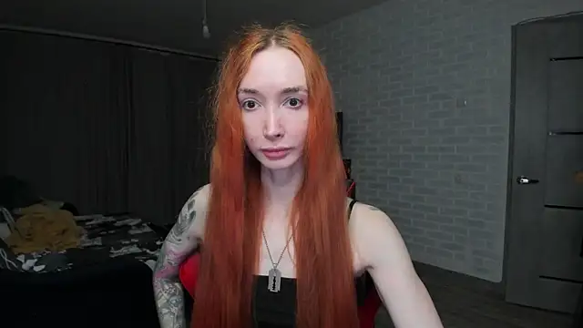 Roxy Silver online show from 10-25-25, 09:04