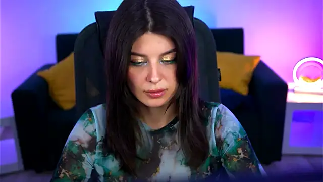 Snapshot of NicoleMun chatting on 03-04-25, 05:56 NicoleMun online show from 03-04-25, 05:56