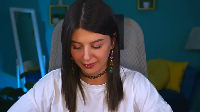 Snapshot of NicoleMun chatting on 02-04-25, 06:38 NicoleMun online show from 02-04-25, 06:38