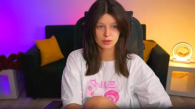 Snapshot of NicoleMun chatting on 02-09-25, 05:08 NicoleMun online show from 02-09-25, 05:08