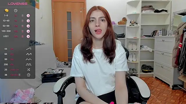Snapshot of broosnica1 chatting on 05-08-26, 09:46 broosnica1 online show from 05-08-26, 09:46