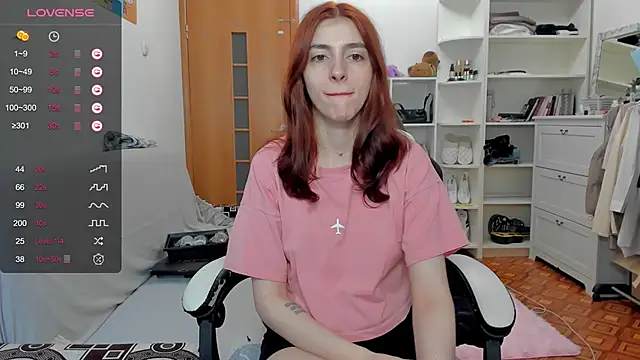 Snapshot of broosnica1 chatting on 05-14-26, 08:00 broosnica1 online show from 05-14-26, 08:00