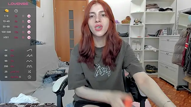Snapshot of broosnica1 chatting on 05-09-26, 09:01 broosnica1 online show from 05-09-26, 09:01