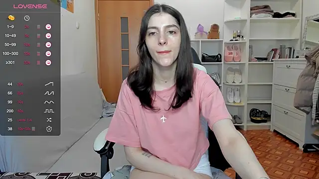 Snapshot of broosnica1 chatting on 04-21-26, 09:16 broosnica1 online show from 04-21-26, 09:16