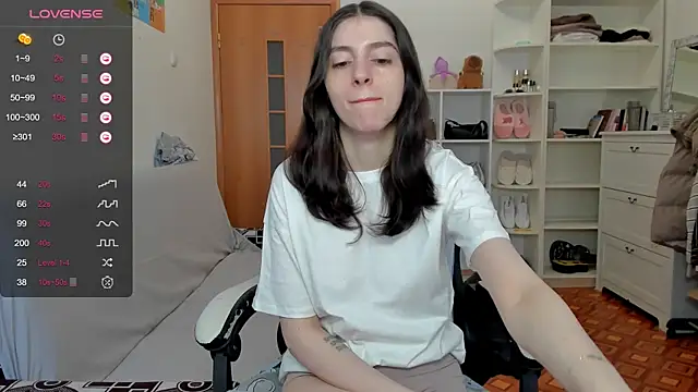 Snapshot of broosnica1 chatting on 04-24-26, 07:32 broosnica1 online show from 04-24-26, 07:32