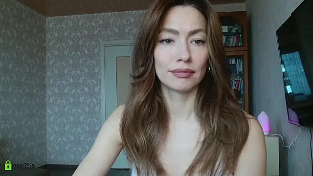 alicia spicy online show from 10-16-25, 04:43