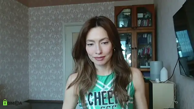 alicia spicy online show from 10-17-25, 06:50