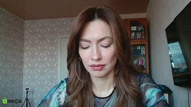 alicia spicy online show from 10-22-25, 04:56