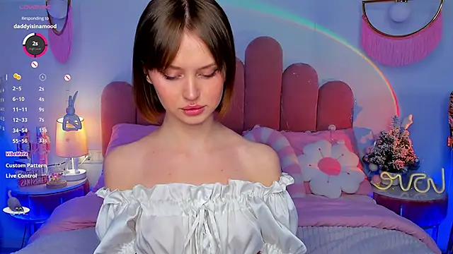 MaryLew online show from 12-16-25, 06:39