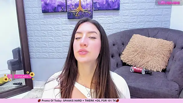  AlejaCruz  online show from 03-12-25, 11:01