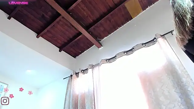  AlejaCruz  online show from 02-26-26, 06:19