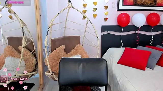  AlejaCruz  online show from 02-14-26, 06:30